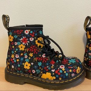 Toddler Wanderflora Doc Marten Boot
